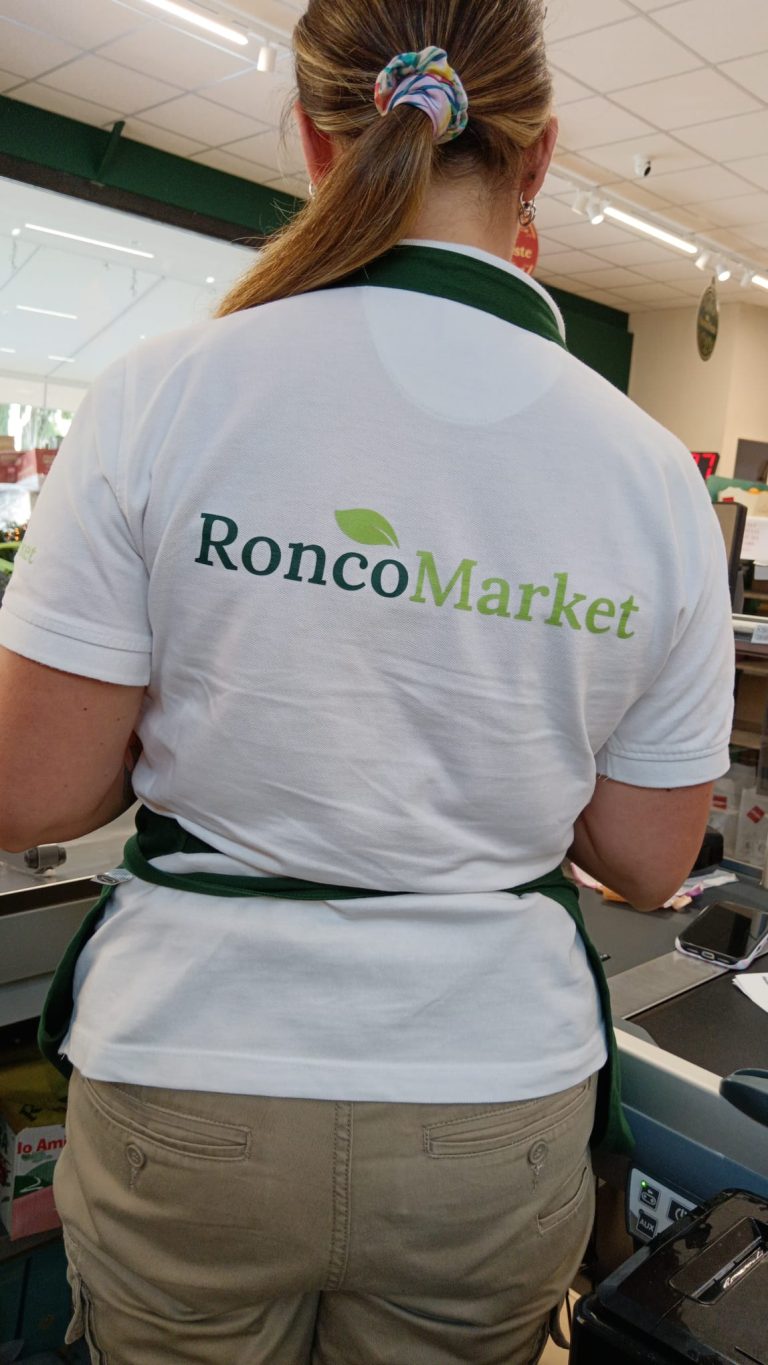 Dal concept allo scaffale: come abbiamo vestito l'identità di Ronco Market